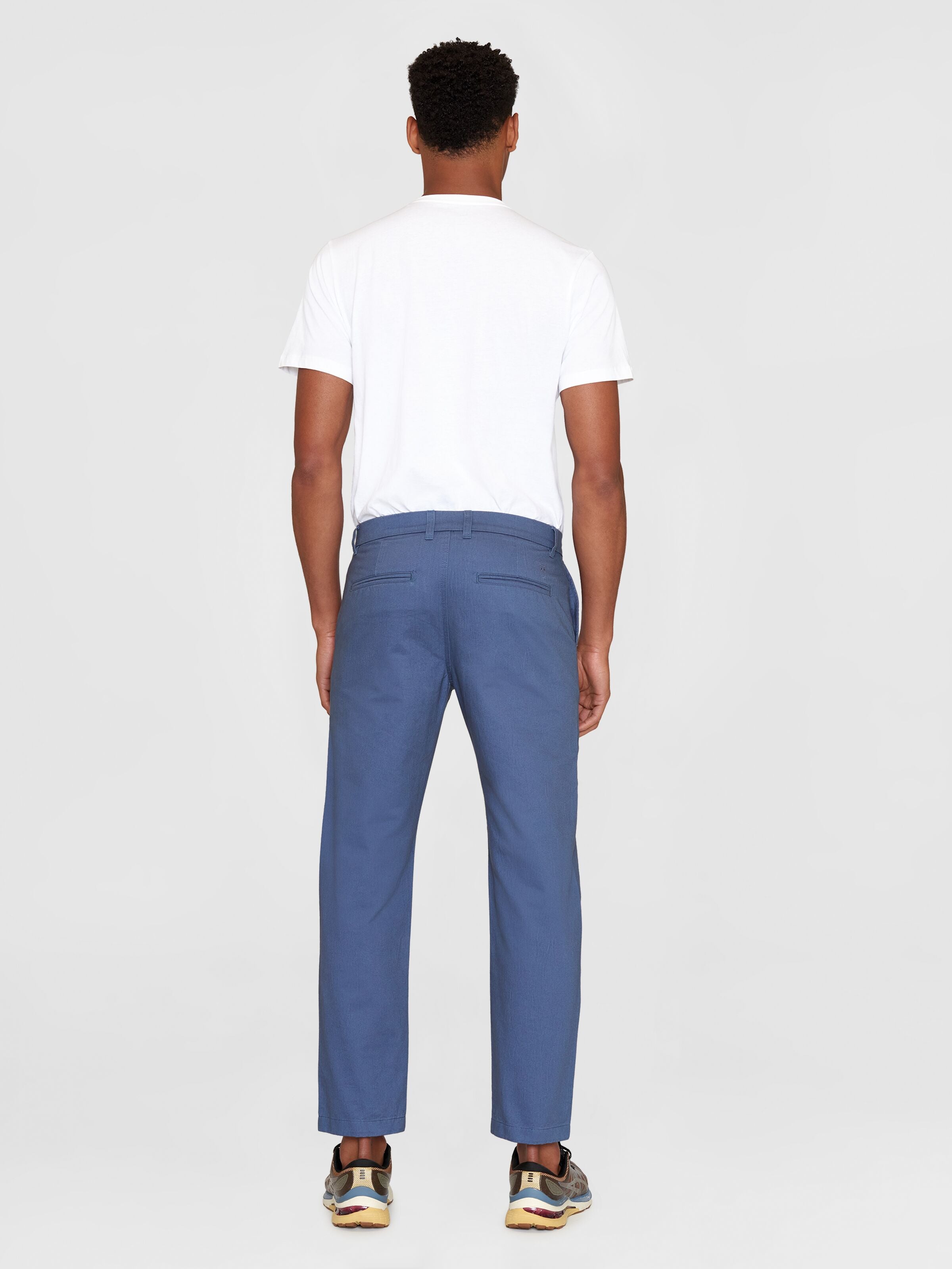 Knowledge Cotton Chuck Chino Bio-Baumwolle indigo