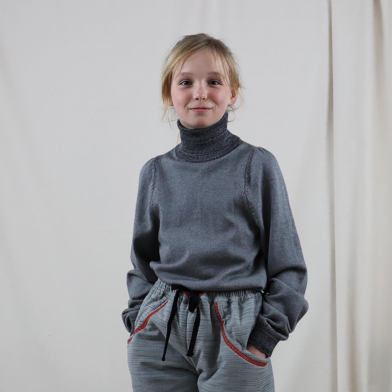 Infantium Victoria Grey Turtleneck Rollkragenpullover Grau Baumwolle