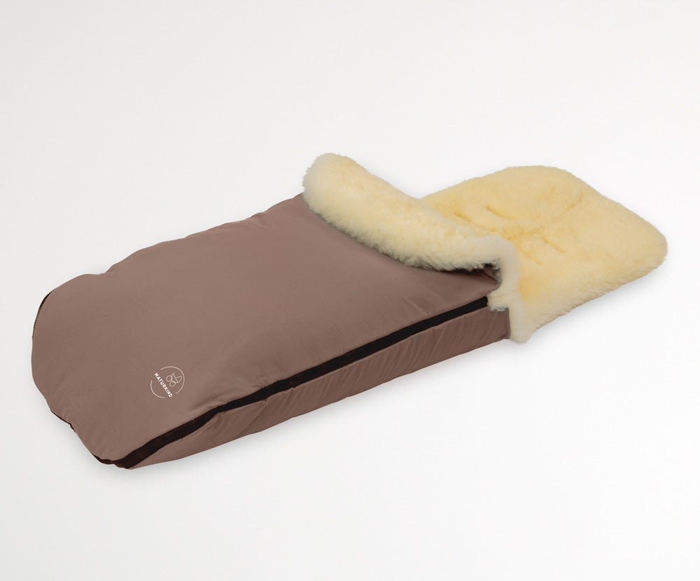 Naturkind Emil Slim Lammfell Fußsack Jade für Lars & Mads