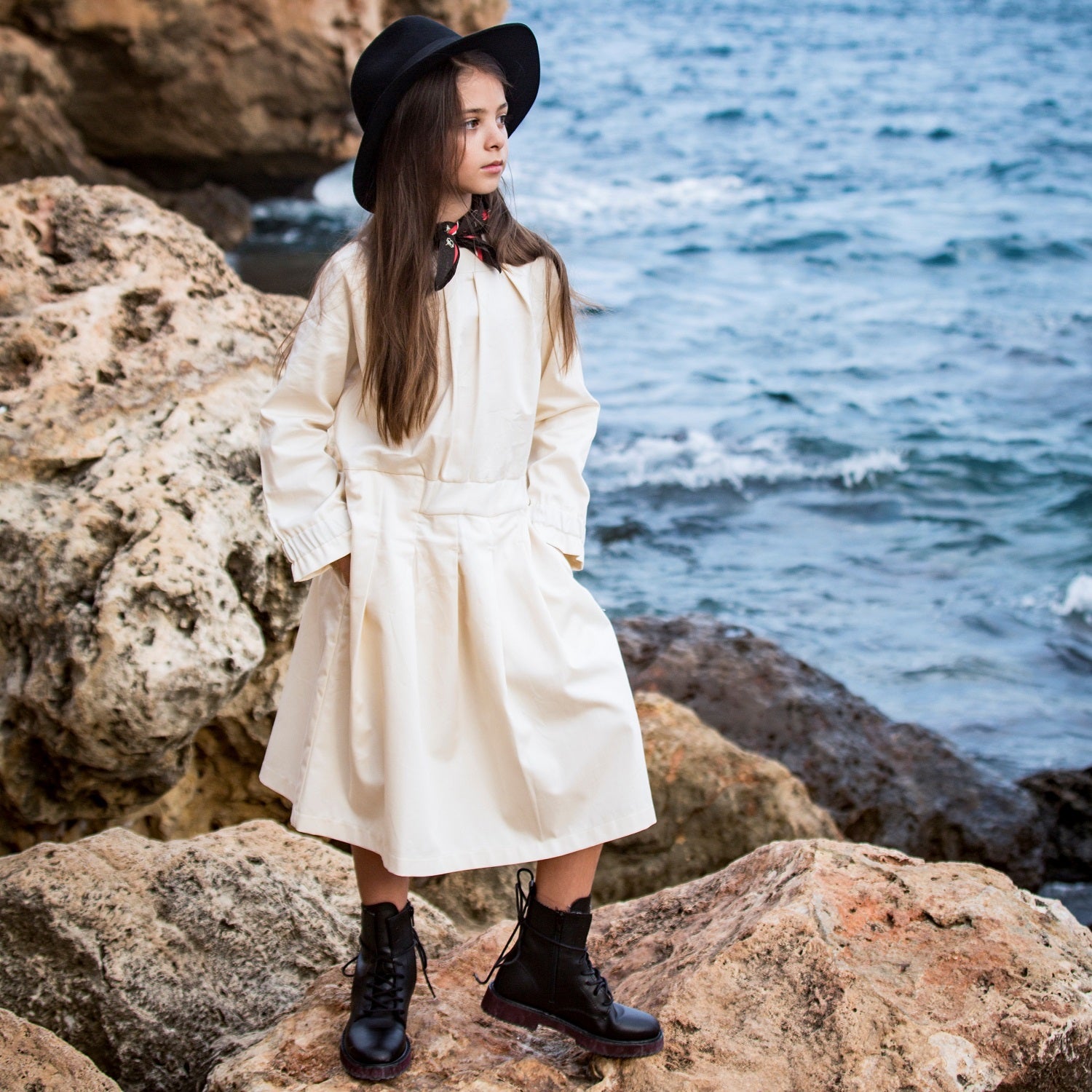 Infantium Victoria Dresses Mädchenkleid Baumwolle beige