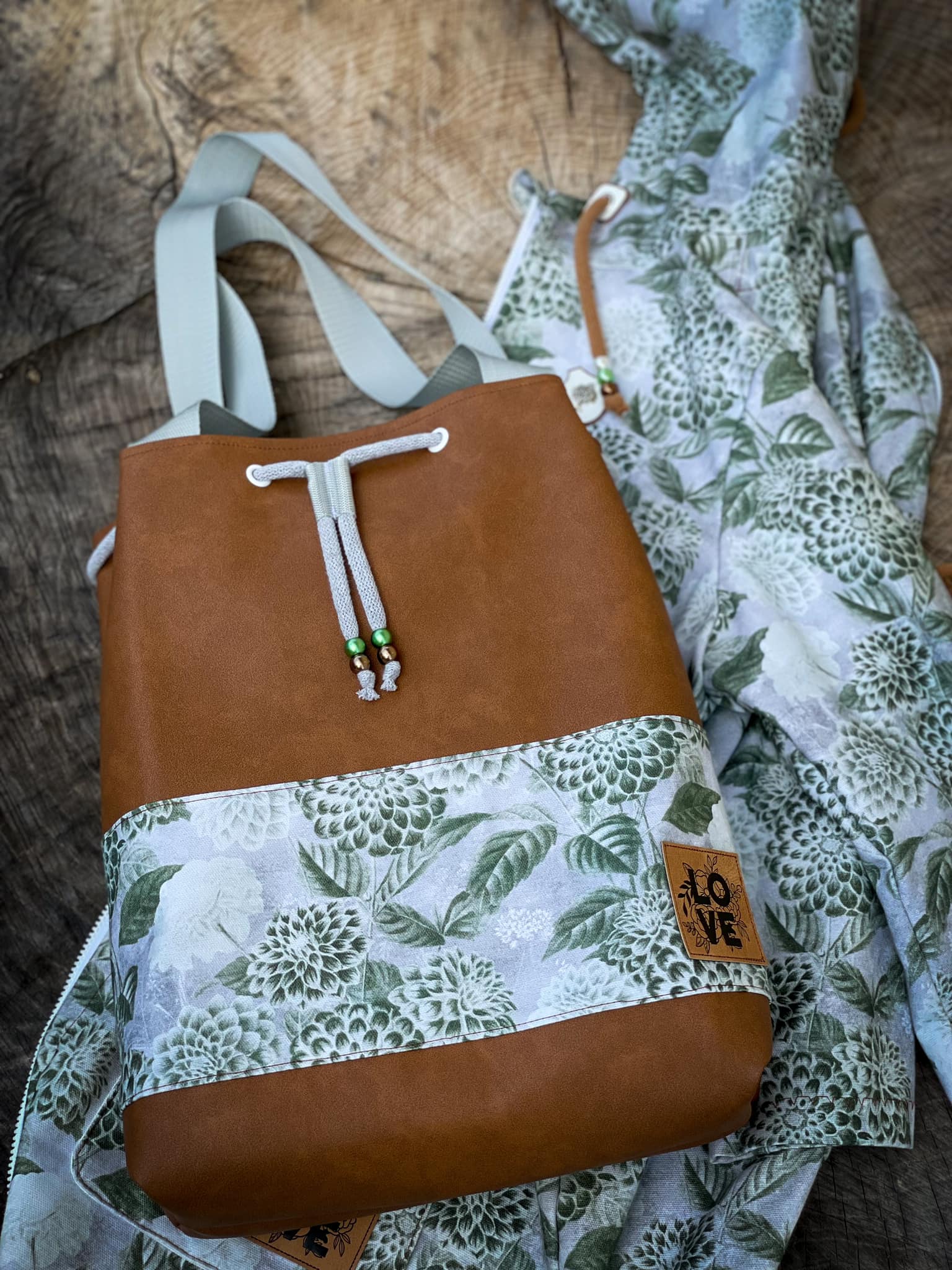 Schnittrebell Melva 40x35x10 Papierschnitt Bucket Bag Tasche