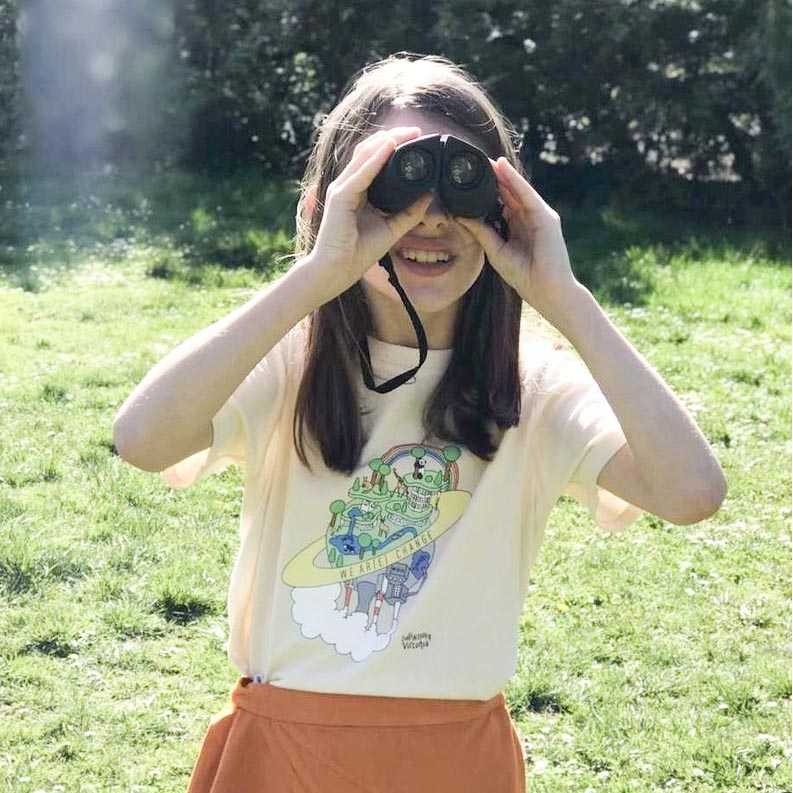 Infantium Victoria Earth Day T-Shirt Natur-Beige Familie