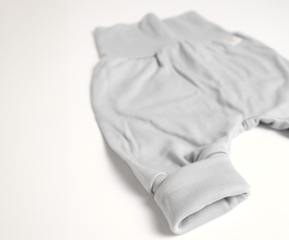 Naturkind Pumphose Merinowolle Hellgrau 62/68 GOTS Babyhose