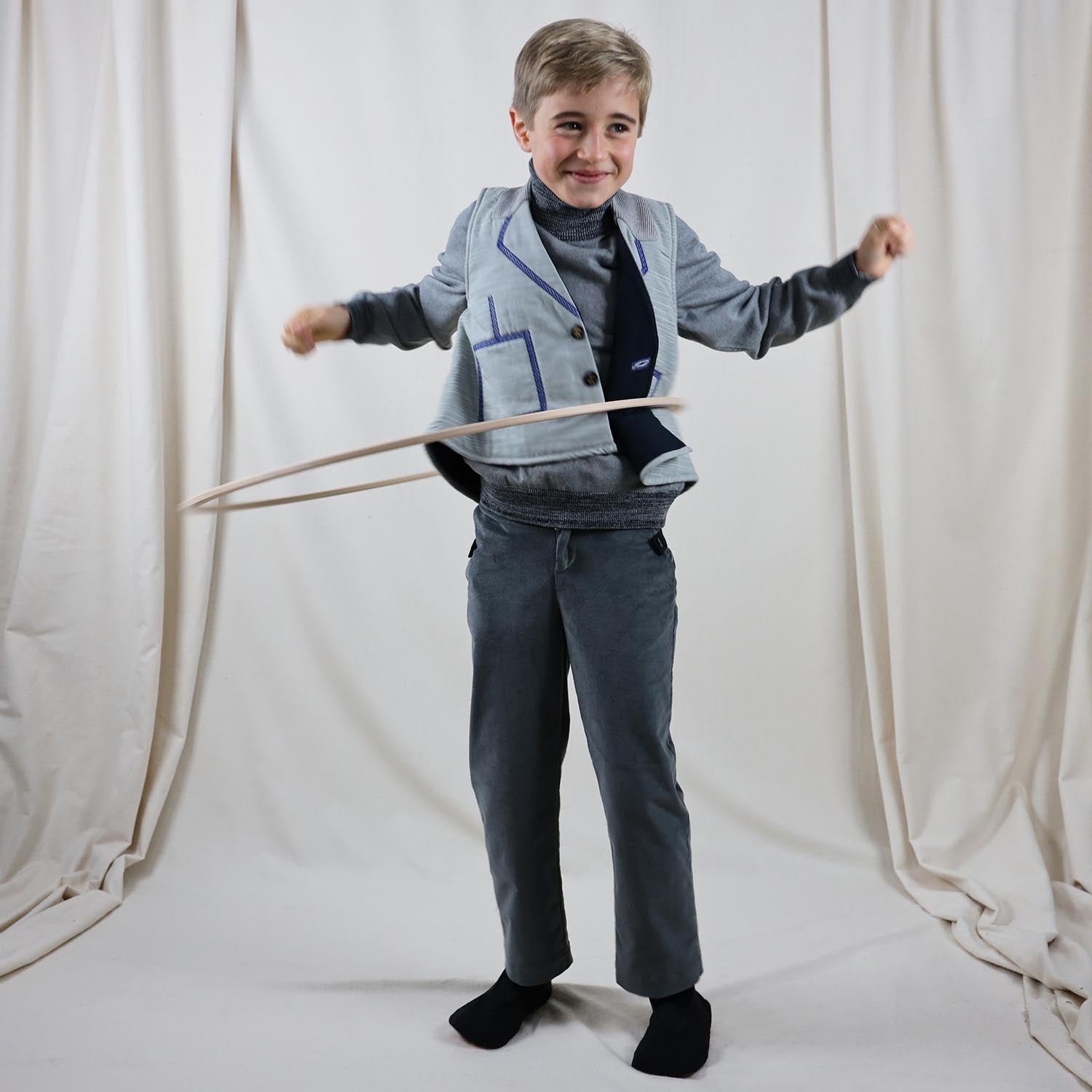Infantium Victoria Grey Corduroy Pants graue Cordhose
