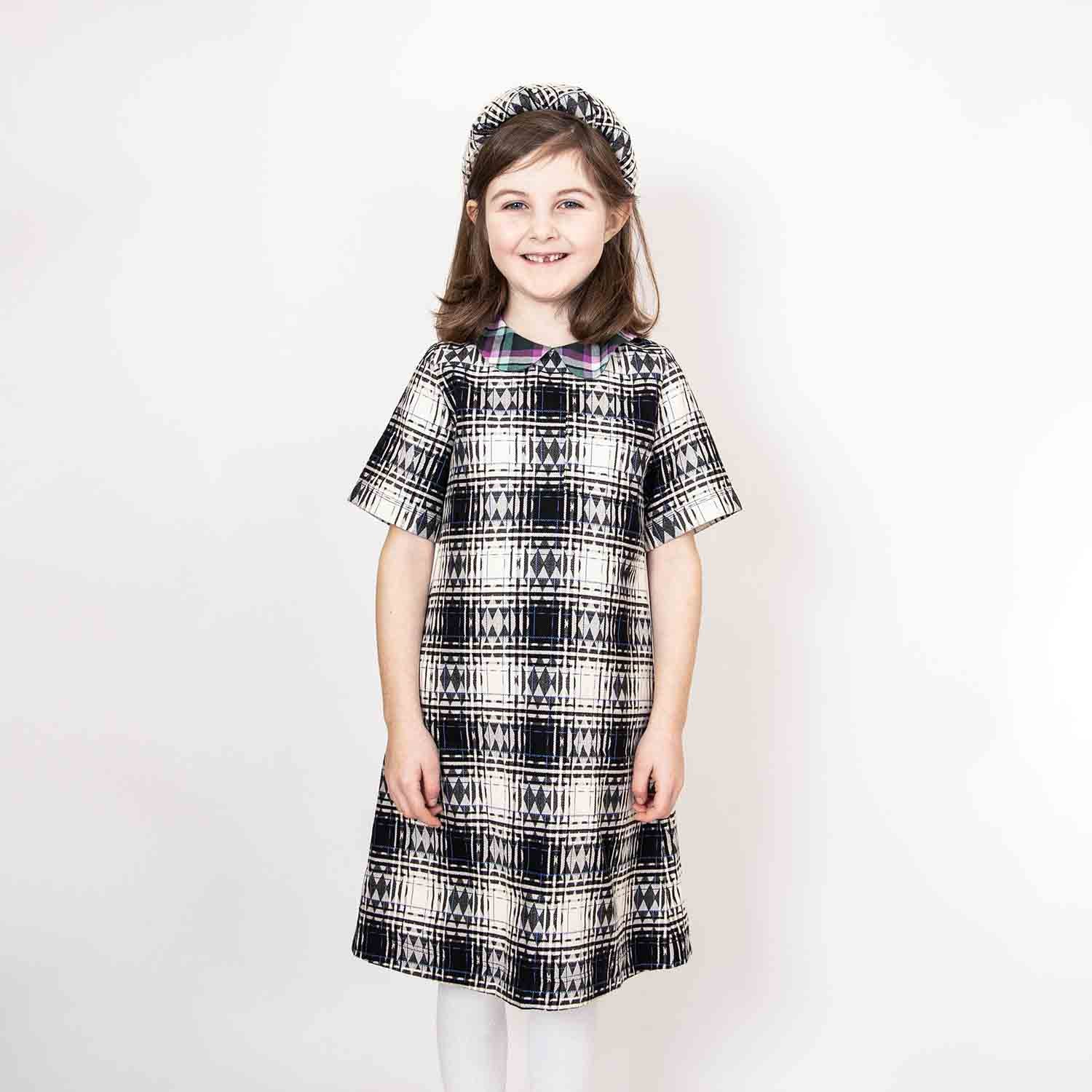 Infantium Victoria Tartan Kleid Mädchen Schwarz-Weiß 128