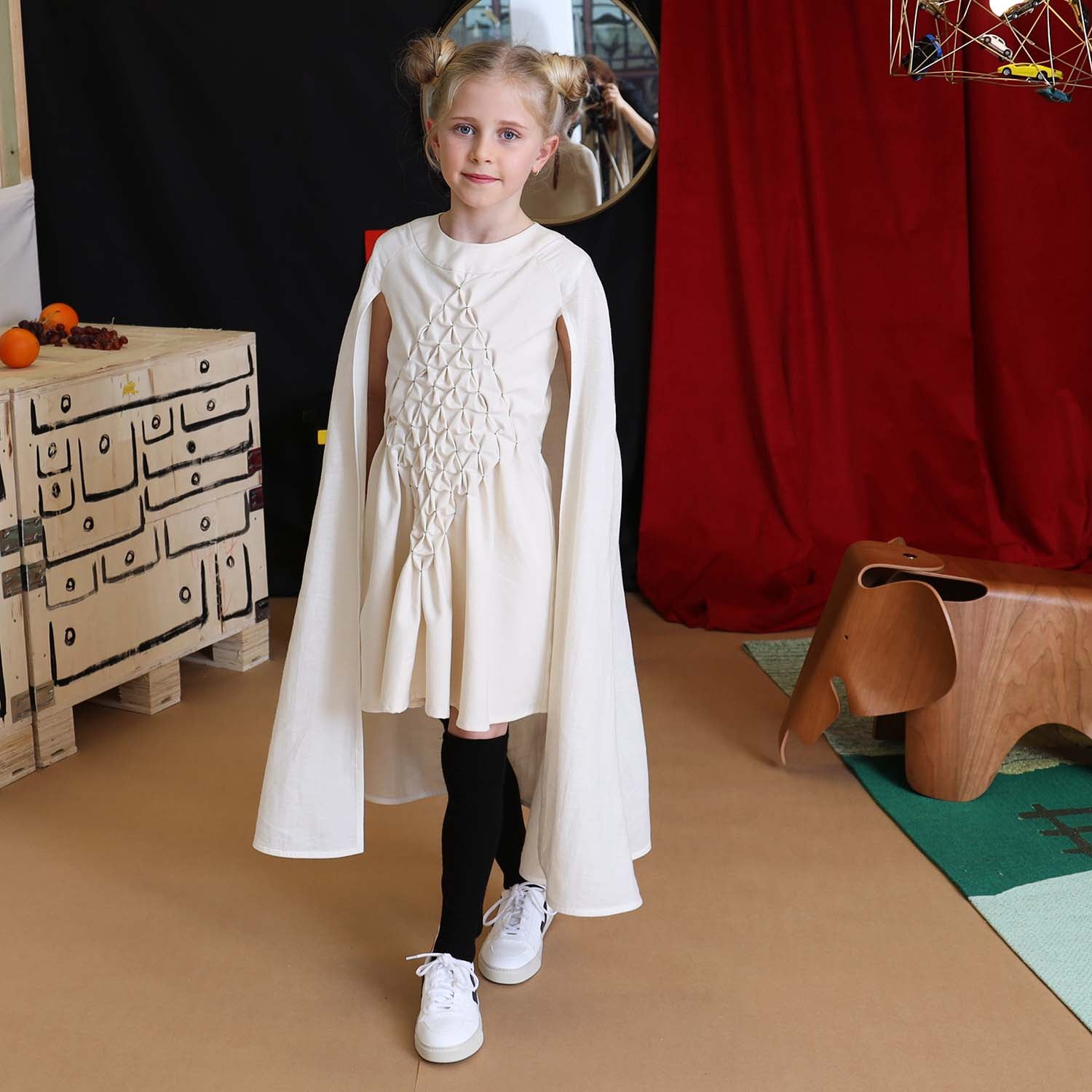 Infantium Victoria White Smock Dress Kleid Gr.128 weiß Baumwolle