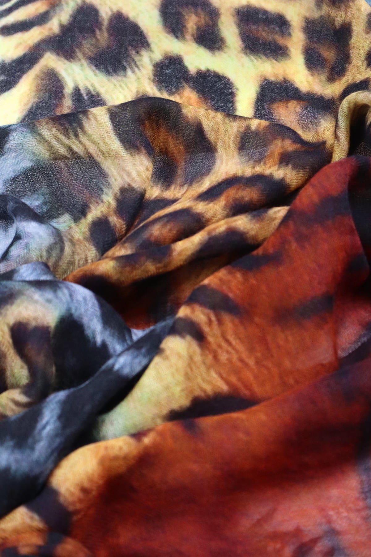 marlowe nature Ruby Schal Wolle Animal bunt 100x180cm