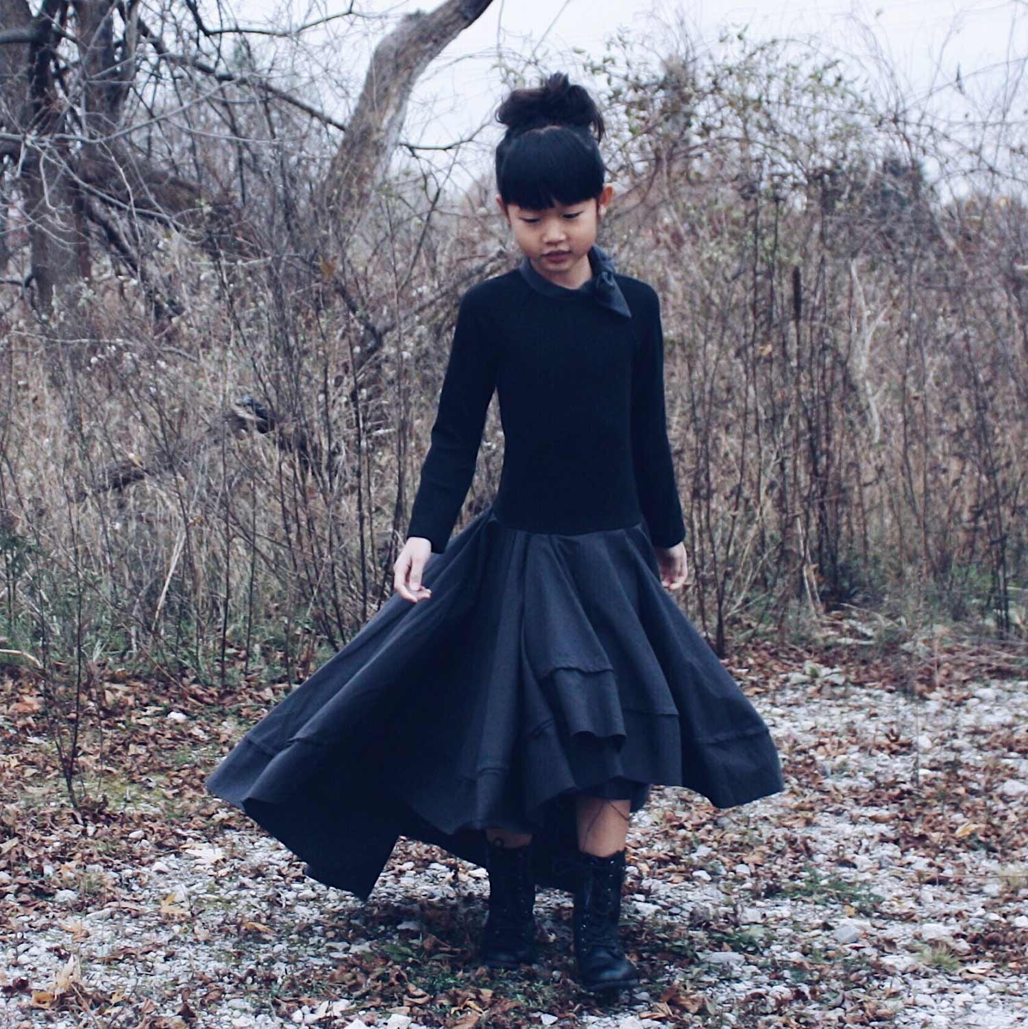 Infantium Victoria Black Dress with Trail Kleid schwarz Baumwolle