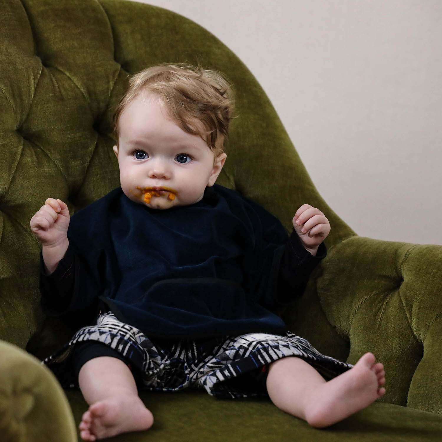 Infantium Victoria Blue Velvet Bib Lätzchen Blau Samt One Size