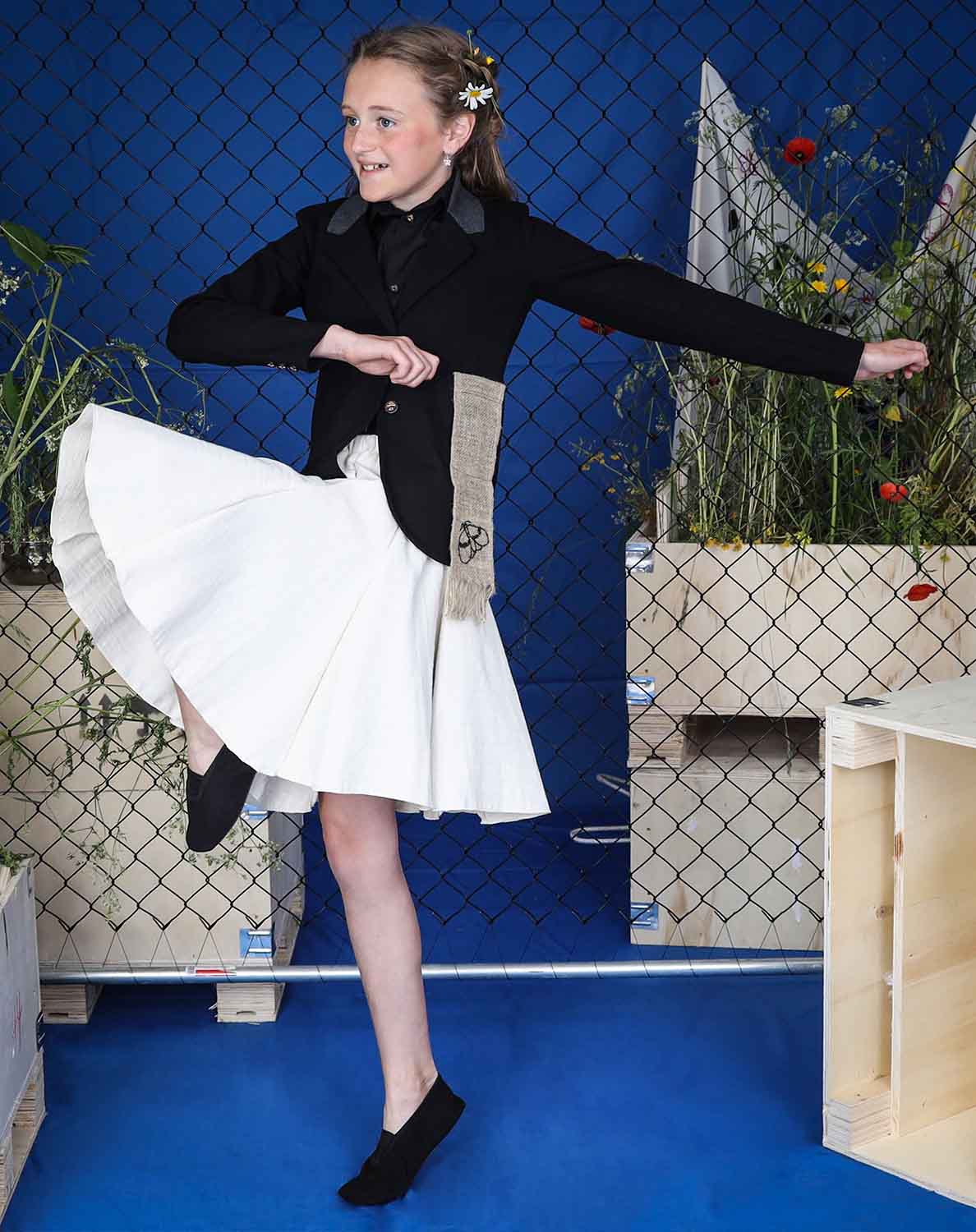 Infantium Victoria Tailored Jacket Blazer schwarz Hanf-Schärpe
