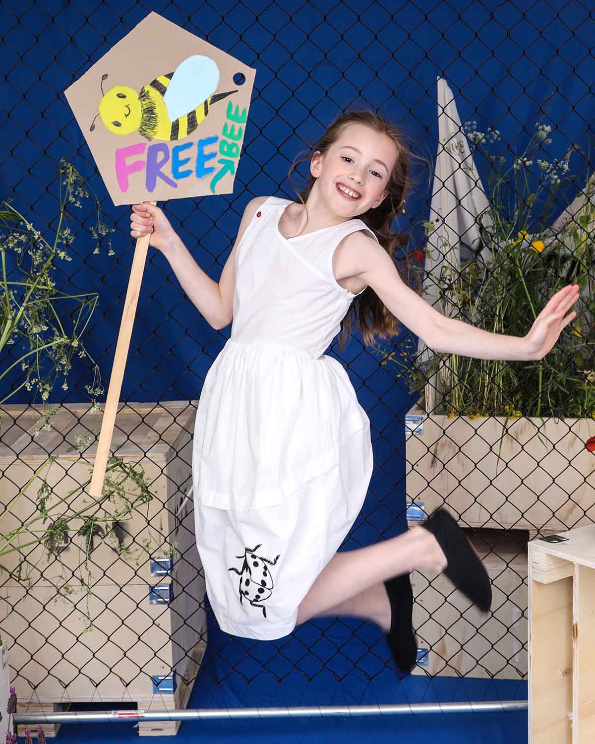 Infantium Victoria Ladybug Kleid Weiß Bio-Baumwolle Stickerei