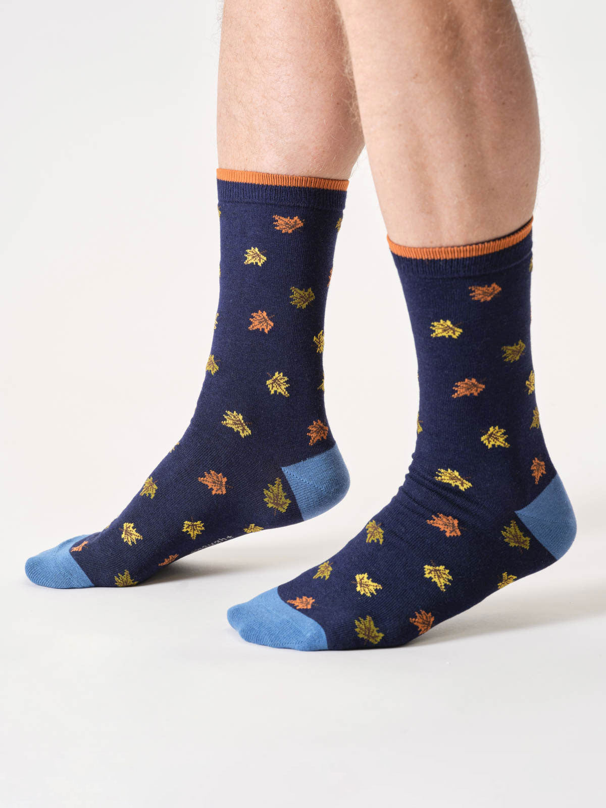 marlowe nature Seasons Crew Socks navy blue leaves 41-47
