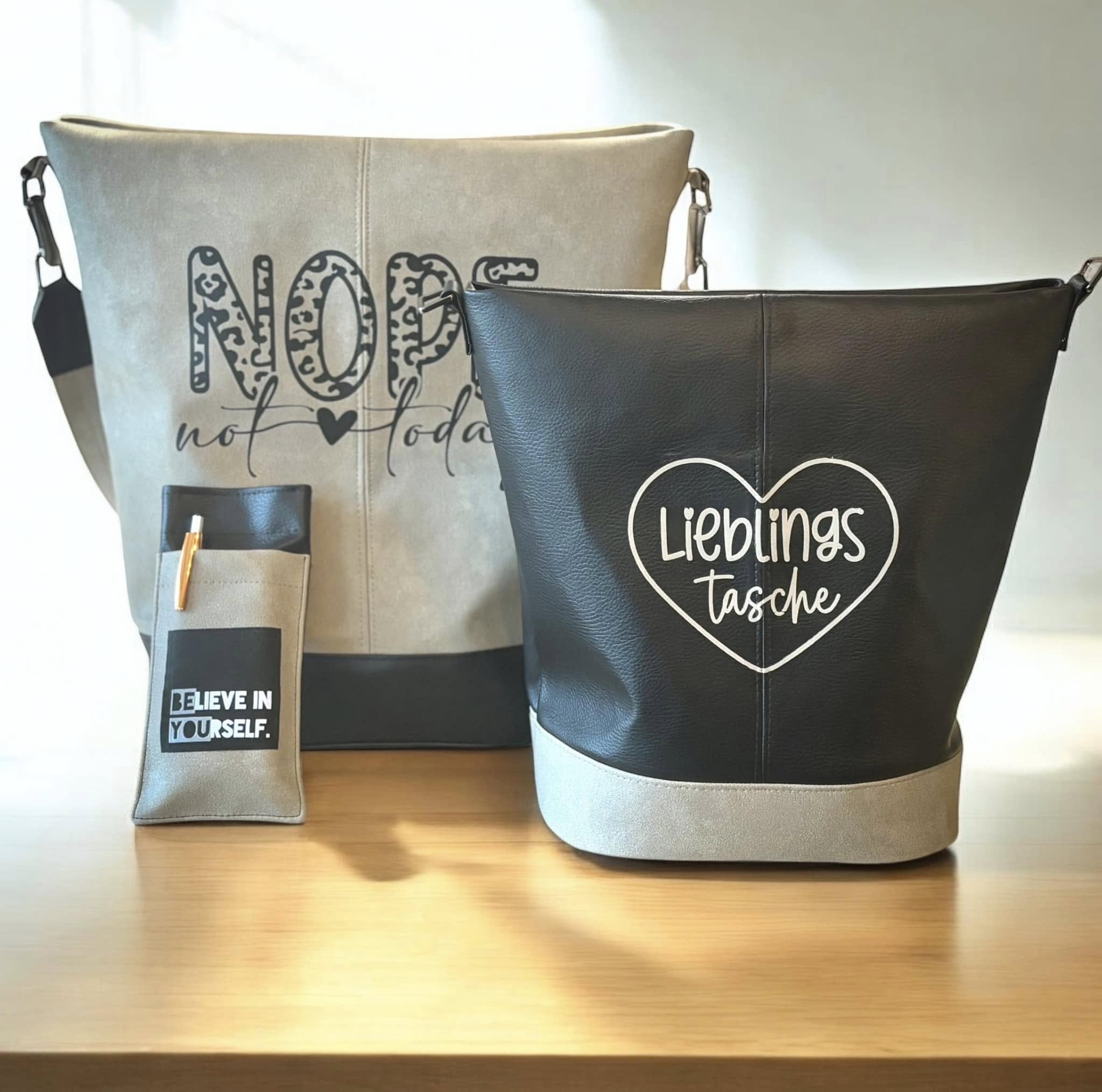 Schnittrebell Onyxx Papierschnitt Hobo Bag 2 Grössen+Etui