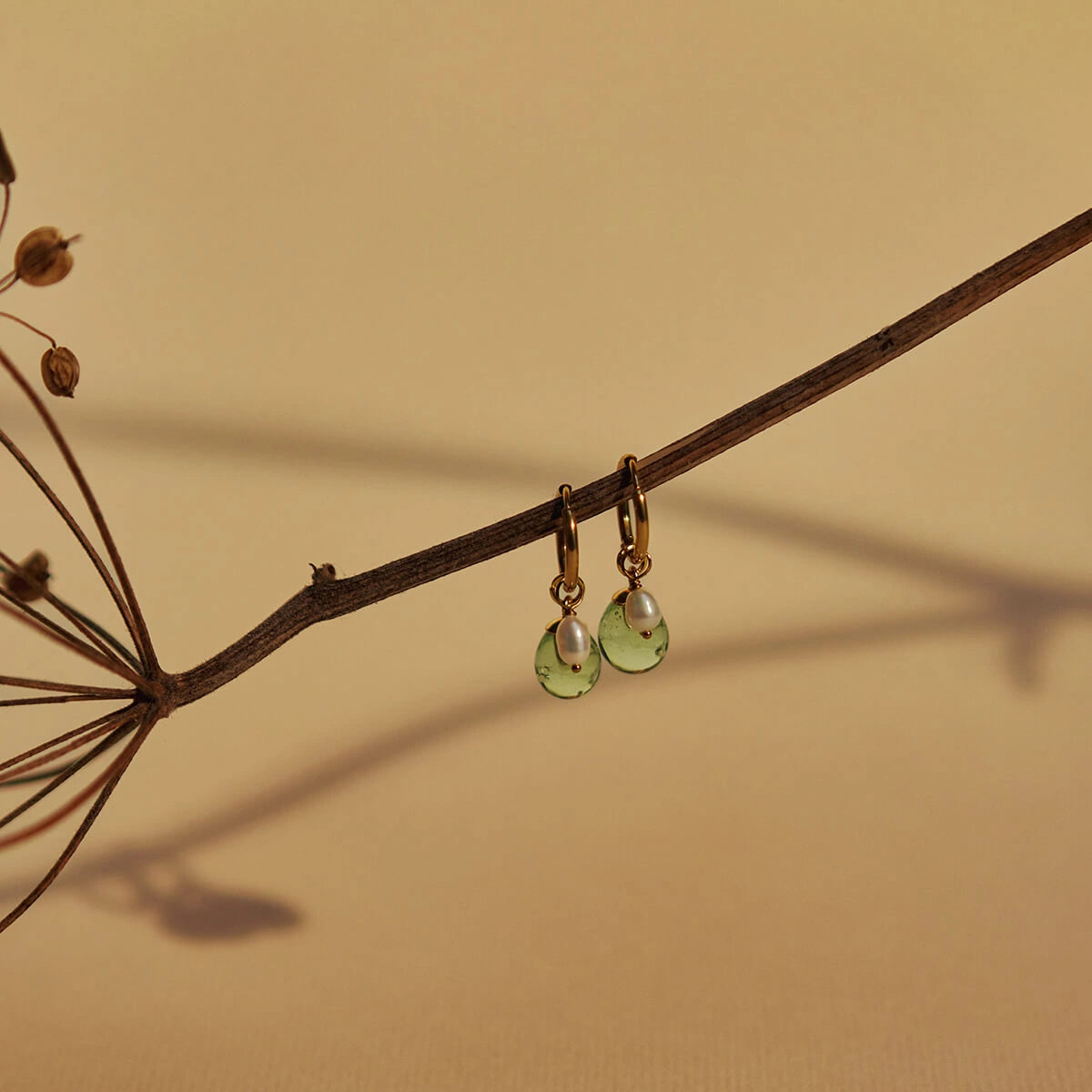 marlowe nature Earring Gold Ohrringe turquoise Bio-Glas Upcycling