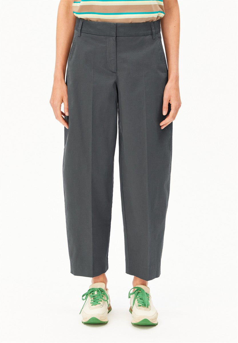 marlowe nature Barrel Leg Twill Pant Hose dark steel Bio-Baumwolle