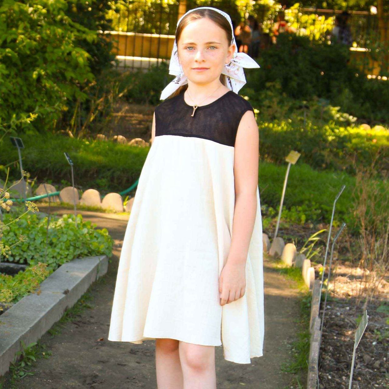 Infantium Victoria White Baby Doll Kleid Weiß Musselin 68