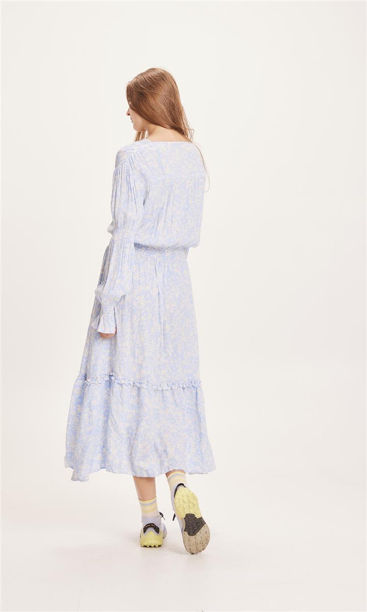 marlowe nature Kleider Fleur Smock Maxi Flower Dress blau M Viskose