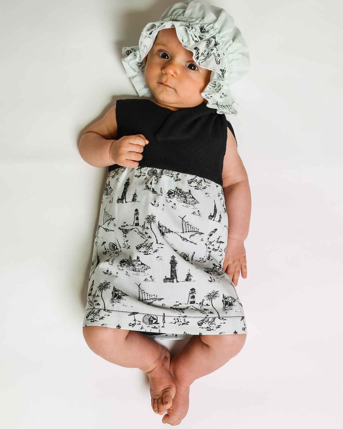 Infantium Victoria Babykleid Vintage Print beige Baumwolle