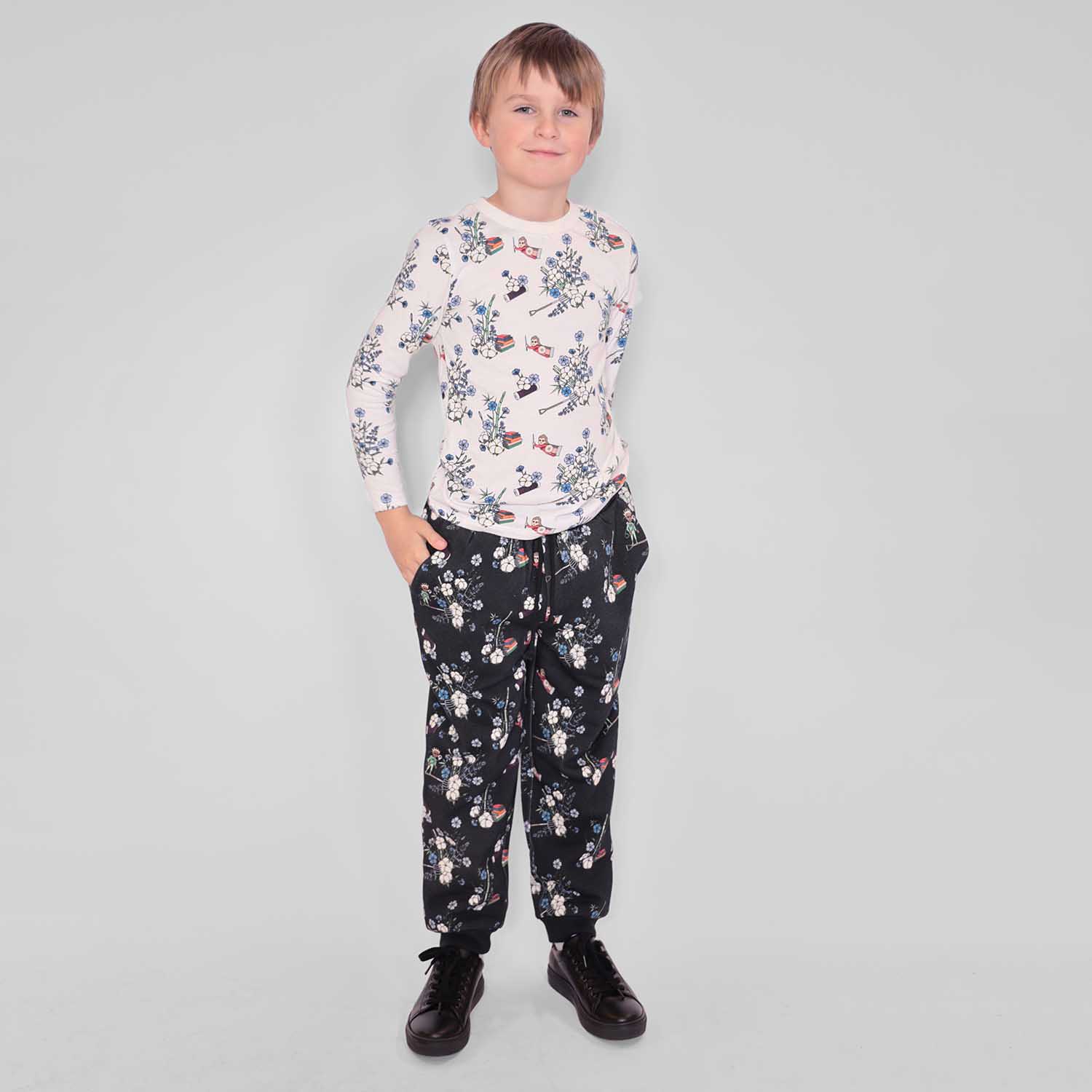 Infantium Victoria Sweatpants Jogginghose 104 Schwarz Floral Baumwolle