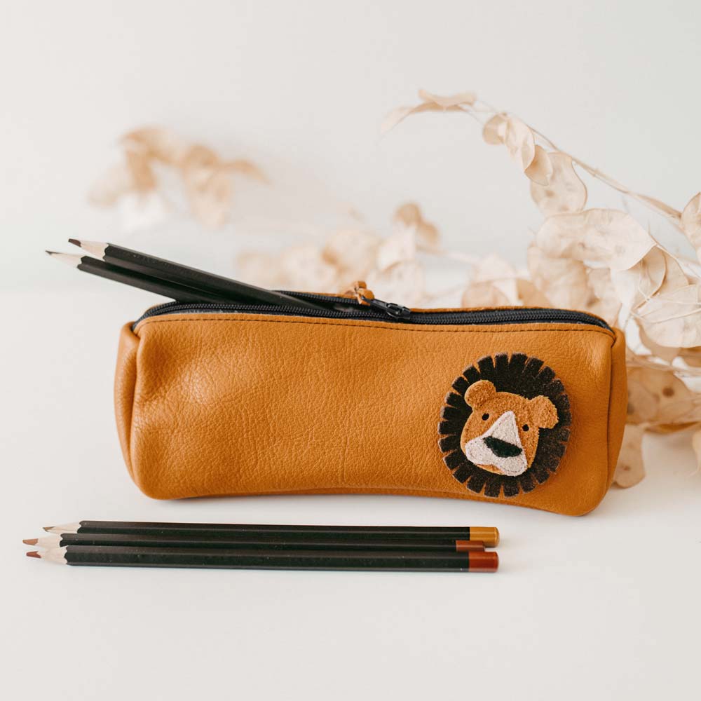Pantolinos Federtaschen Löwe Federtasche Naturleder