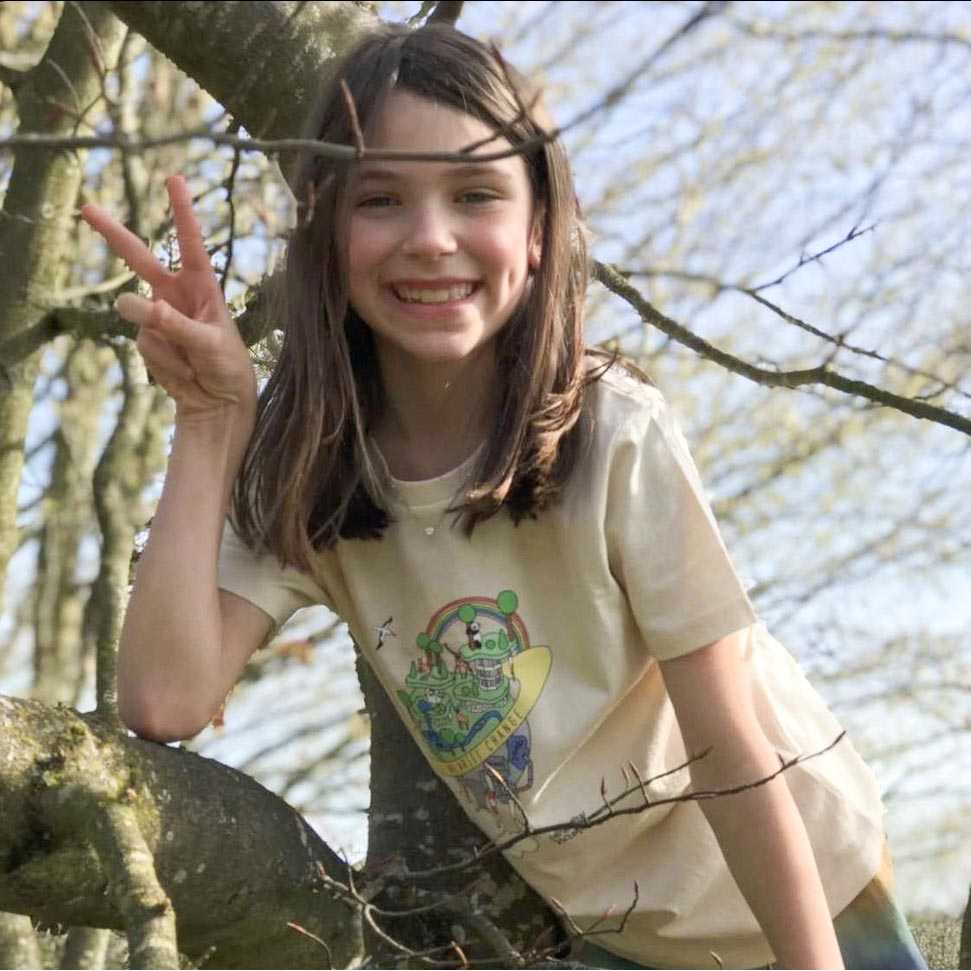 Infantium Victoria Earth Day T-Shirt Natur-Beige Familie