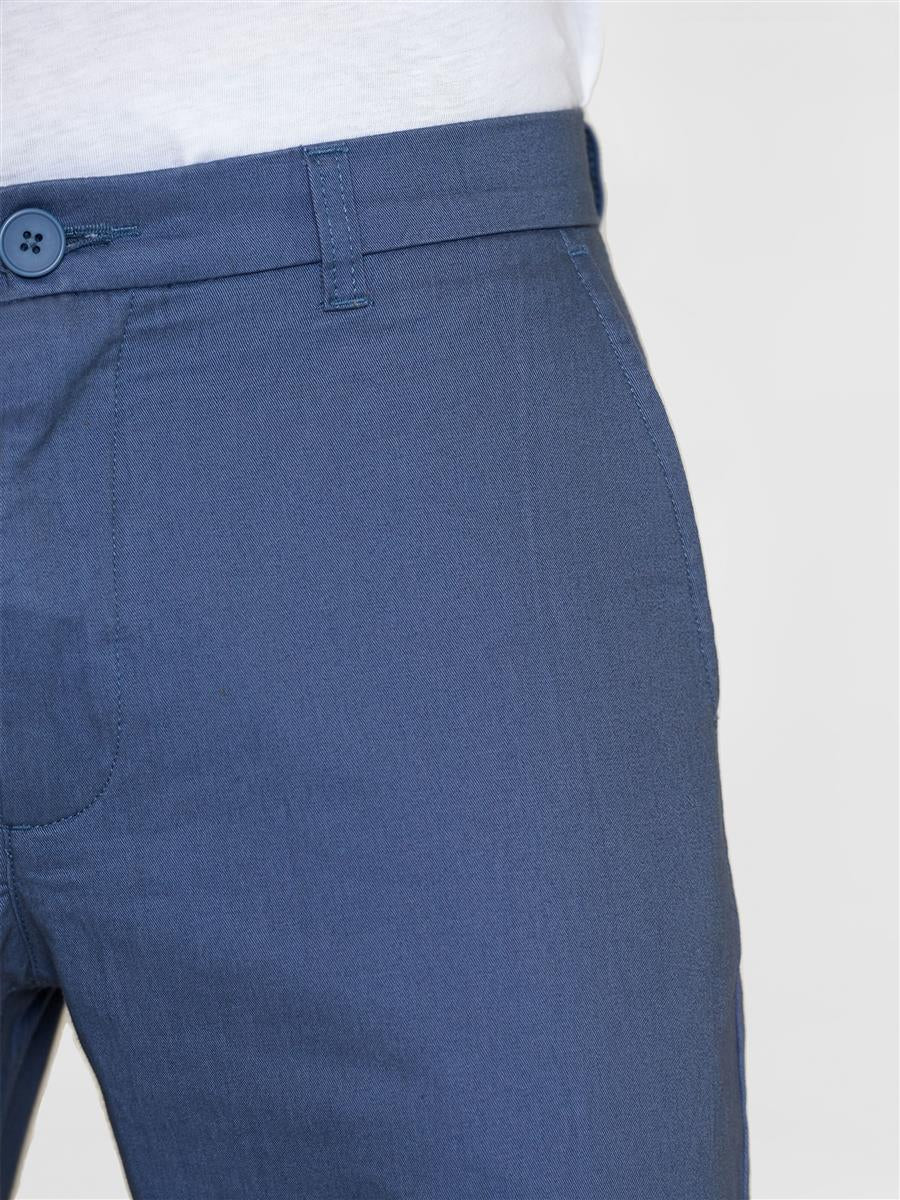 Knowledge Cotton Chuck Chino Bio-Baumwolle indigo