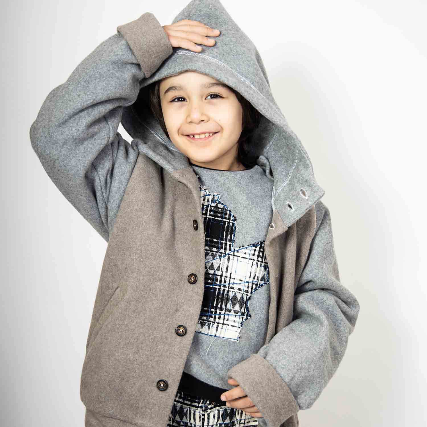 Infantium Victoria Fleece Hoodie beige Drache 128 Baumwolle