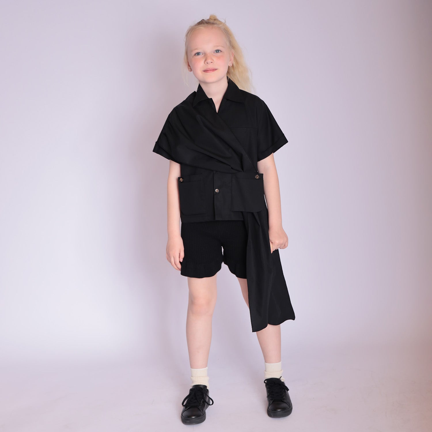 Infantium Victoria Zero-Waste Hemd schwarz Bio-Baumwolle Kinder