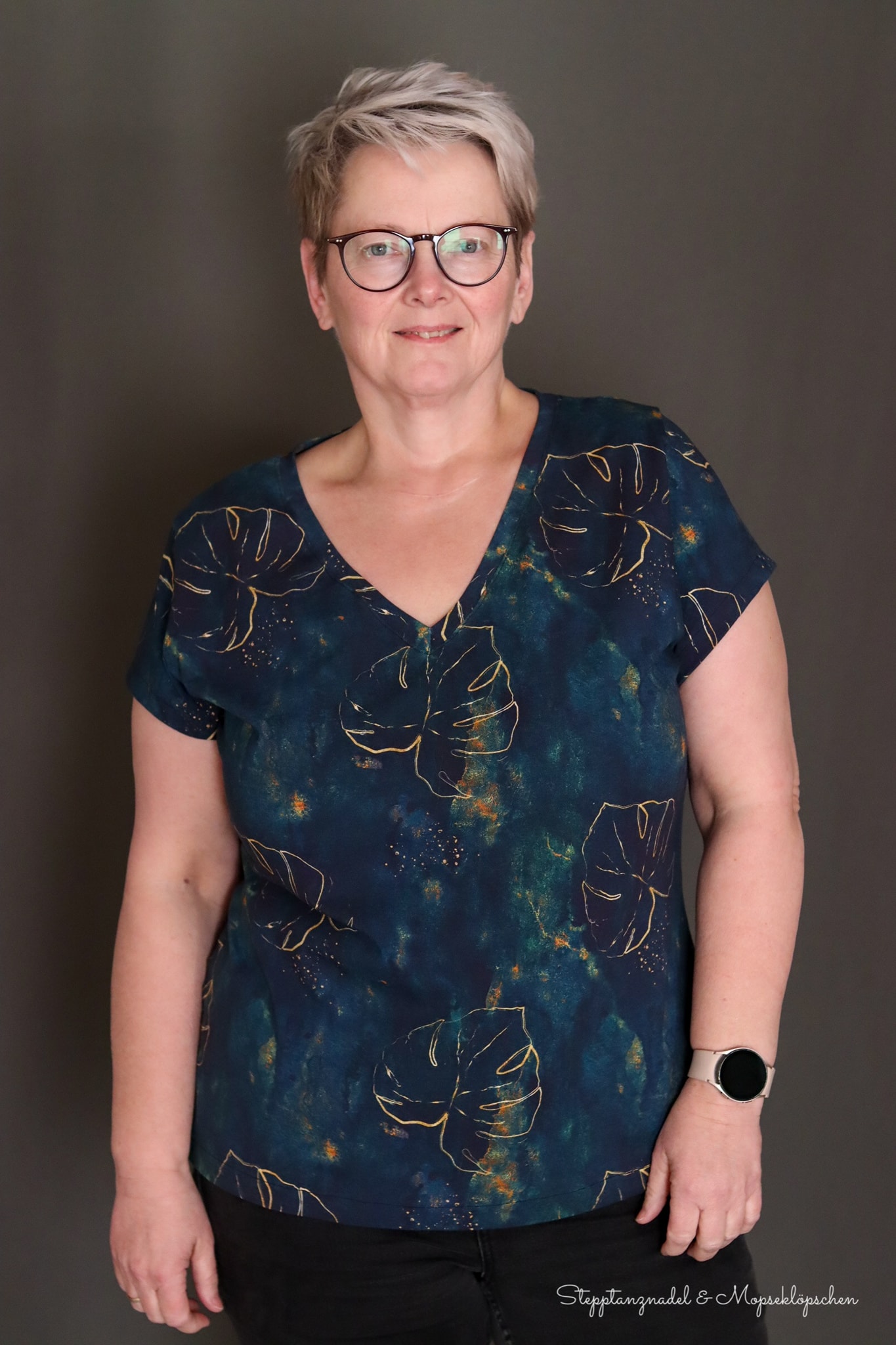 Schnittrebell Lio Shirt Schnittmuster Gr.34-54 V-Ausschnitt