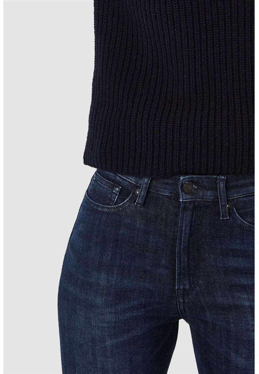 marlowe nature Christina High Jeans gorbi blue worn Bio-Baumwolle