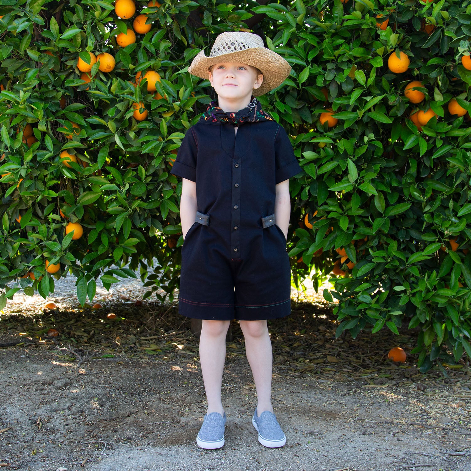 Infantium Victoria Playsuit Overall Schwarz mit Cape Baumwolle