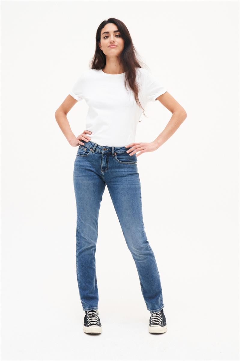 Kuyichi Sara Straight Damenjeans rinse 28/32 Bio-Baumwolle