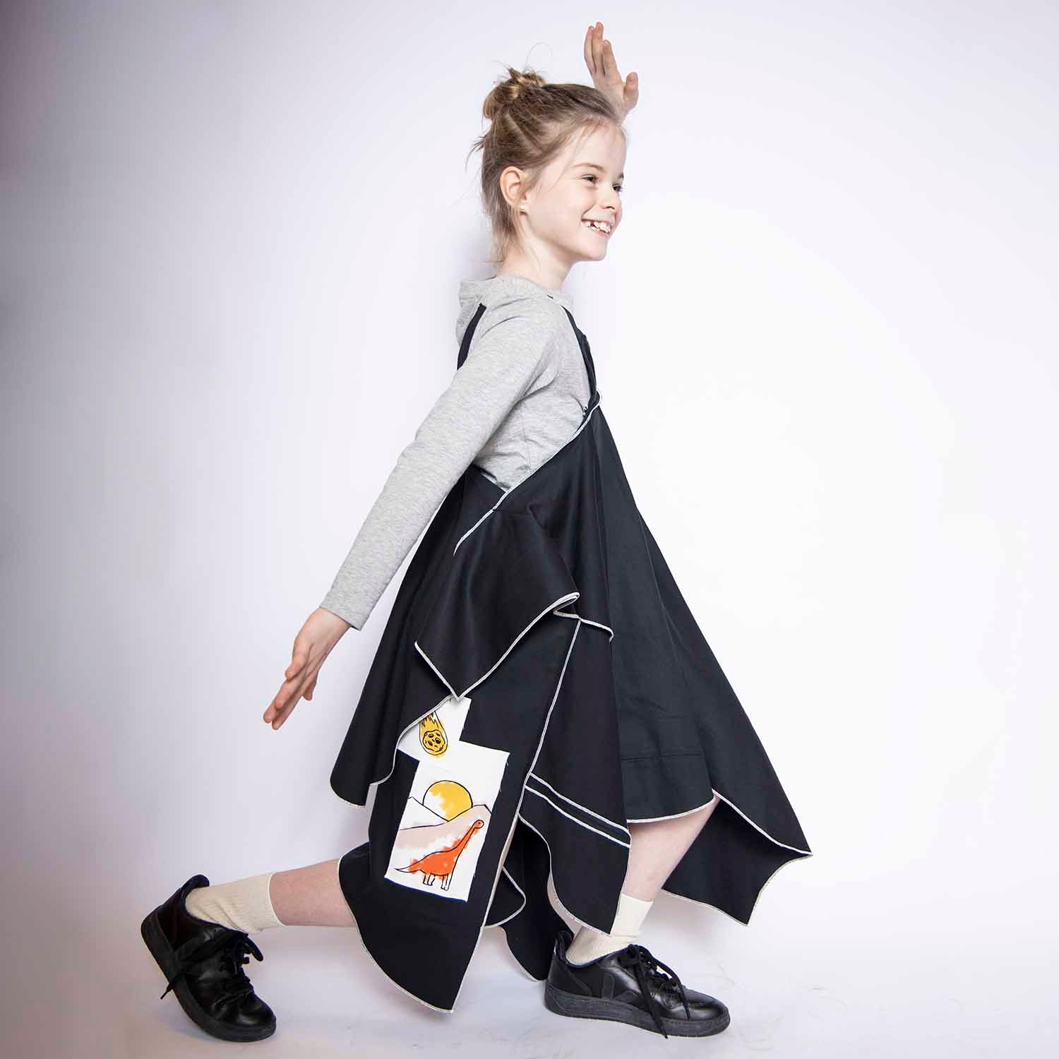 Infantium Victoria Zero-Waste Kleid Schwarz Patchwork 128