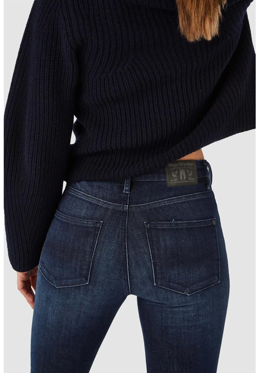 marlowe nature Christina High Jeans gorbi blue worn Bio-Baumwolle