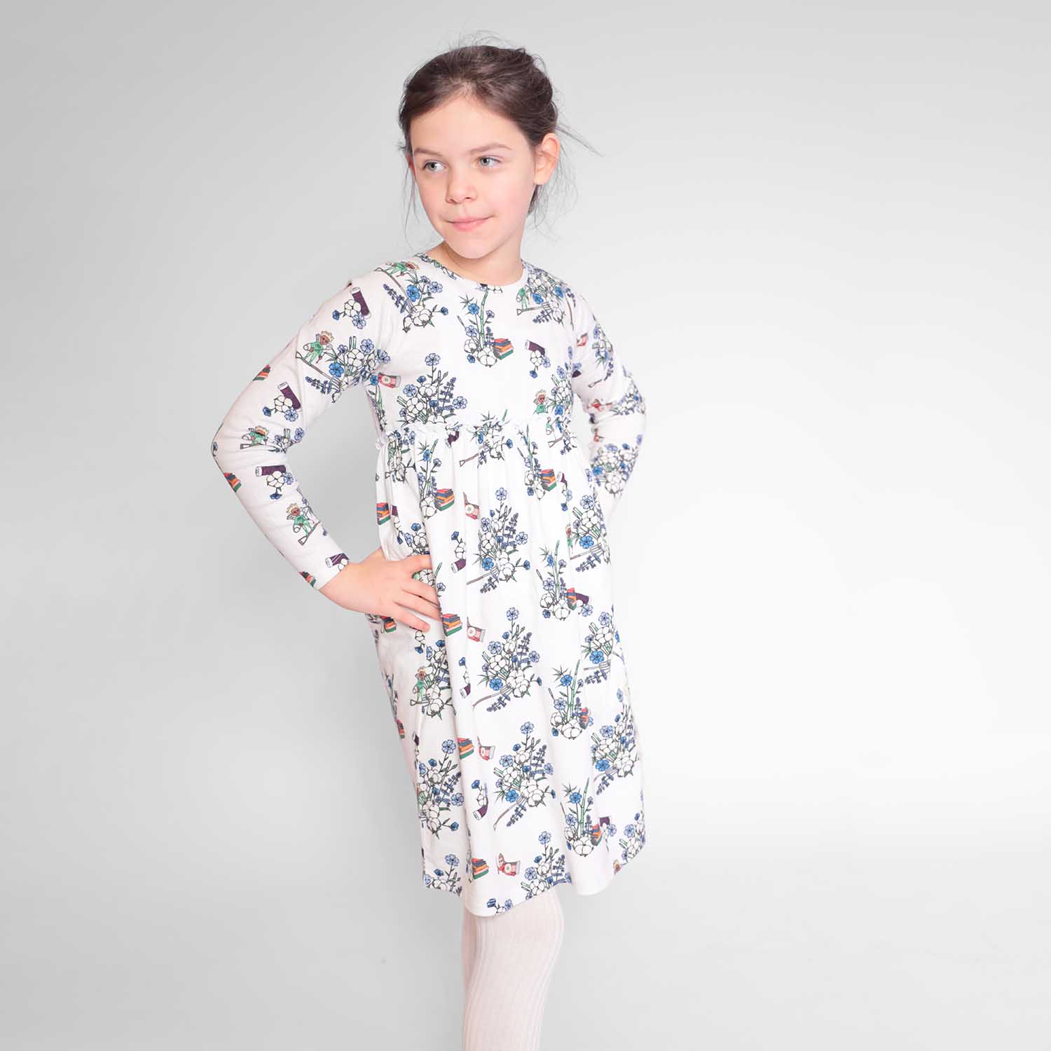 Infantium Victoria Kleid Off-White Blumenprint Bio Gr.104-152
