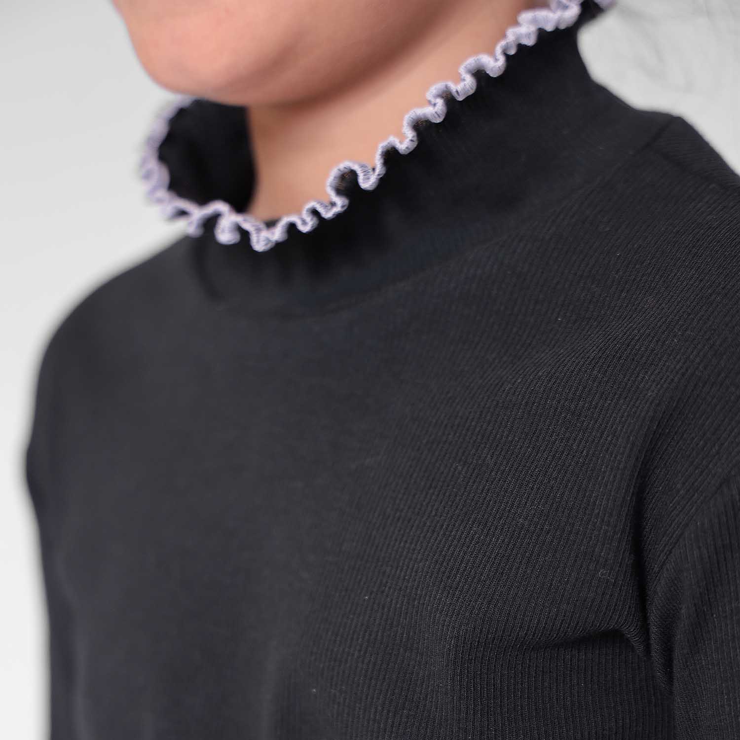 Infantium Victoria Black Turtleneck Top Rollkragen schwarz Baumwolle